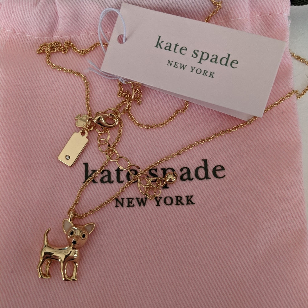 *NWT* Chihuahua 🐕‍🦺 necklace